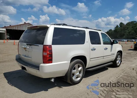 2013 Chevrolet Suburban C1500 Ltz z USA, uszkodzony, nr VIN 1GNSCKE09DR304666